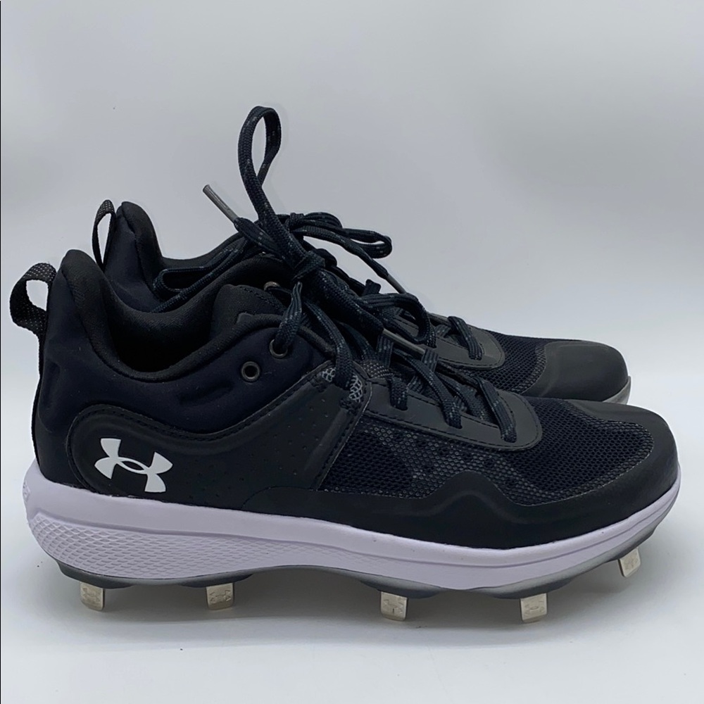 Under Armour Microtips Black Woman’s Softball Cleats Shoes Size 6